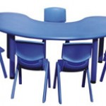 Bộ bàn nhựa đúc NK hình bán nguyệt